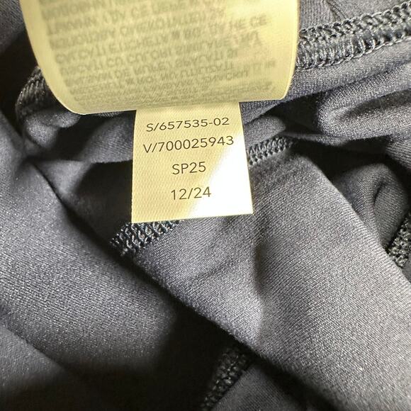 Athleta Ultra High Rise Elation Capri Navy Leggings Women's Size XS New With Tag - Picture 7 of 12